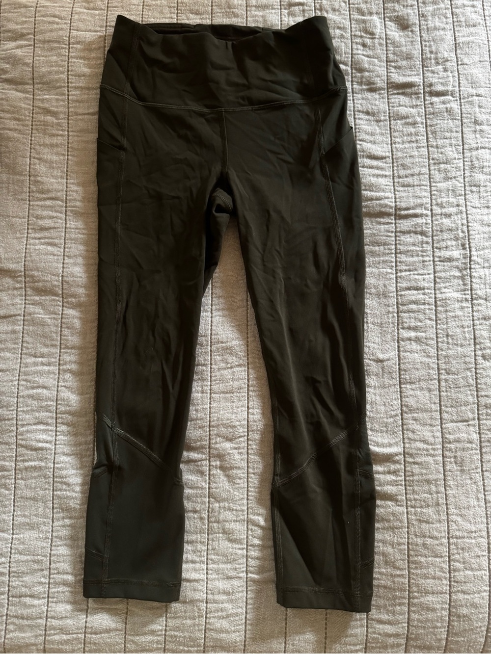 lululemon athletica Green Capri Leggings